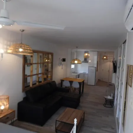 Alquilaeasy San Enrique Apartmán Torremolinos